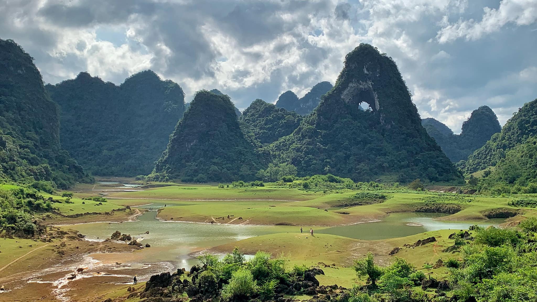 Cao Bằng có gì mà khách đến một lần còn mãi vấn vương? Cao Bằng có gì mà khách đến một lần còn mãi vấn vương?