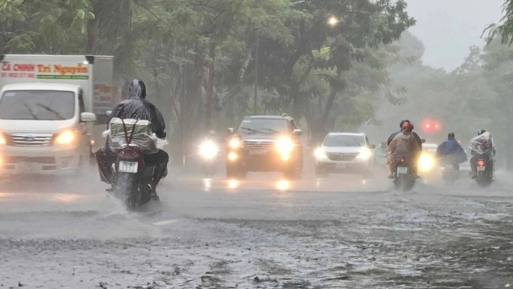 Thời tiết ngày 26/11: Thừa Thiên Huế đến Bình Định có mưa to đến rất to