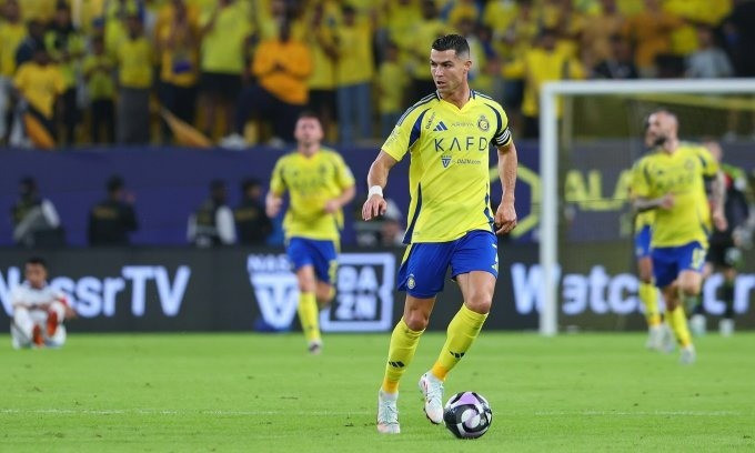 Chơi tệ nhất trận Al Nassr hòa Al Hilal, Ronaldo bị chế giễu