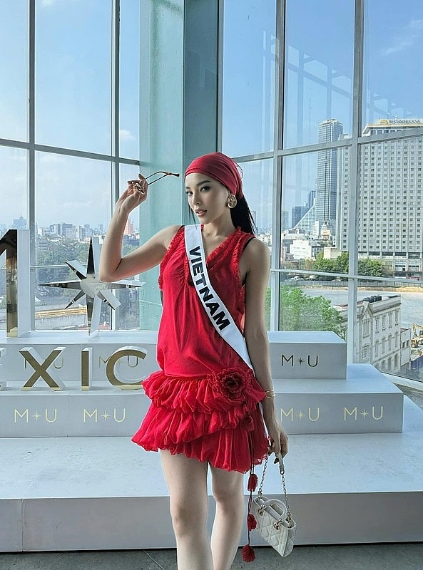 Kỳ Duyên lên đồ Kỳ Duyên lên đồ
