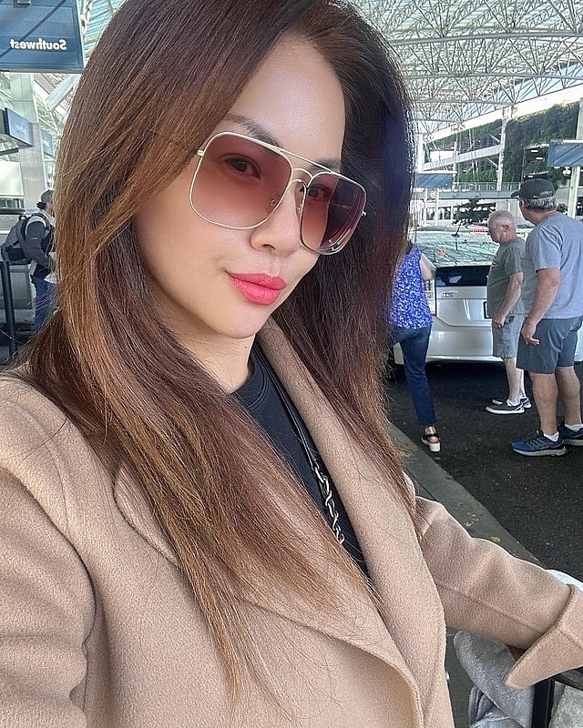 “Chị đẹp” Minh Tuyết hạnh phúc viên mãn bên chồng đại gia Việt kiều “Chị đẹp” Minh Tuyết hạnh phúc viên mãn bên chồng đại gia Việt kiều