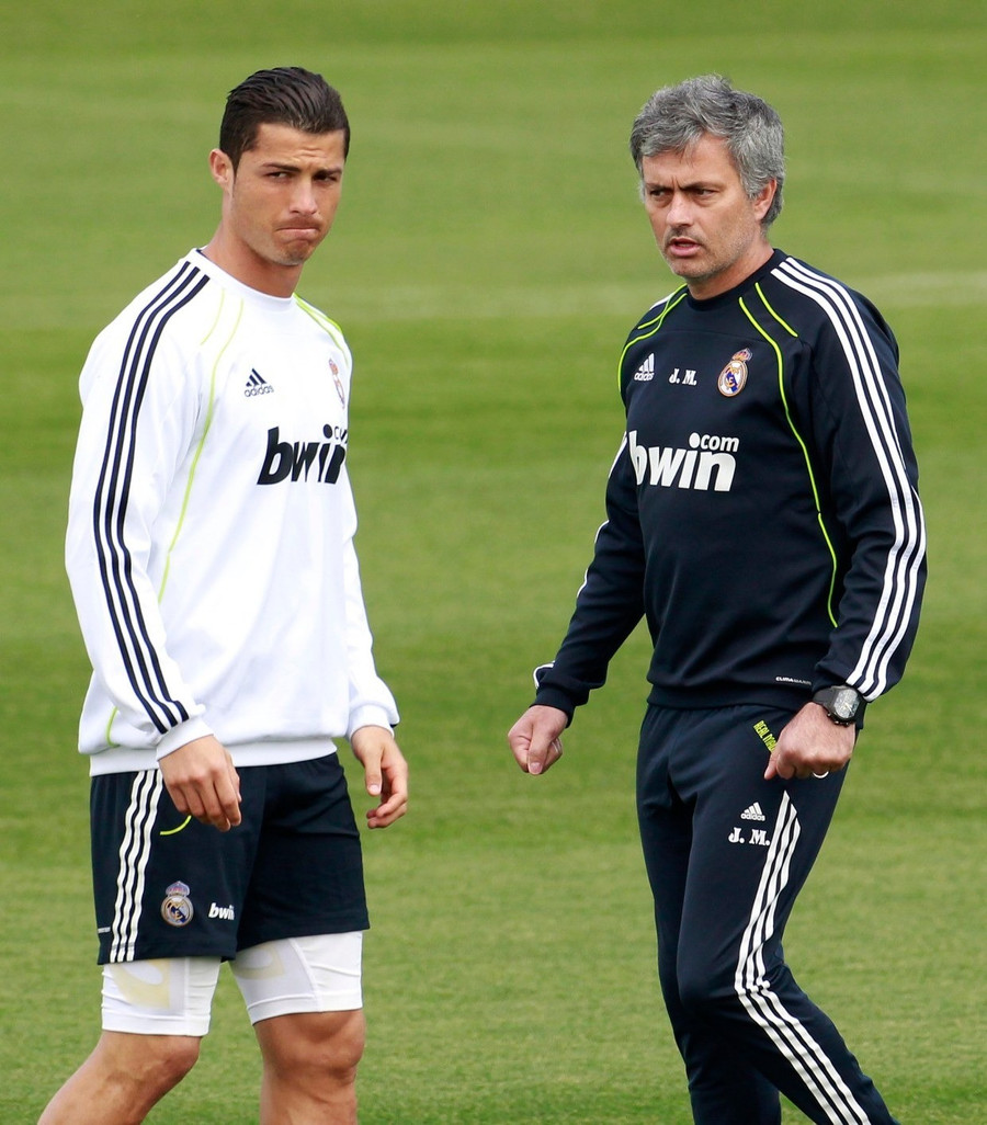 Đồng hương Mourinho lôi kéo, Ronaldo gia nhập bóng đá Thổ Nhĩ Kỳ?