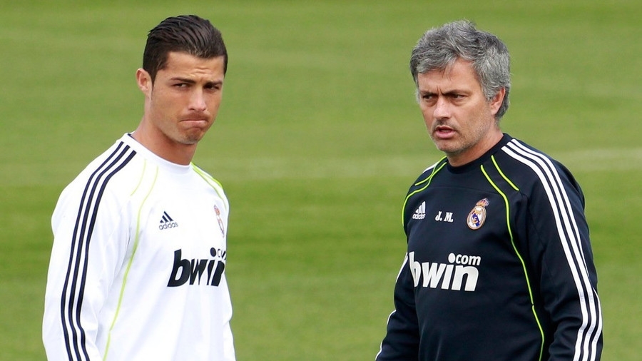 Đồng hương Mourinho lôi kéo, Ronaldo gia nhập bóng đá Thổ Nhĩ Kỳ?