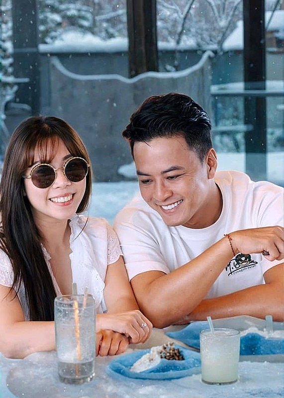 Vợ chồng Hồng Đăng ngày càng khăng khít sau 16 năm cưới