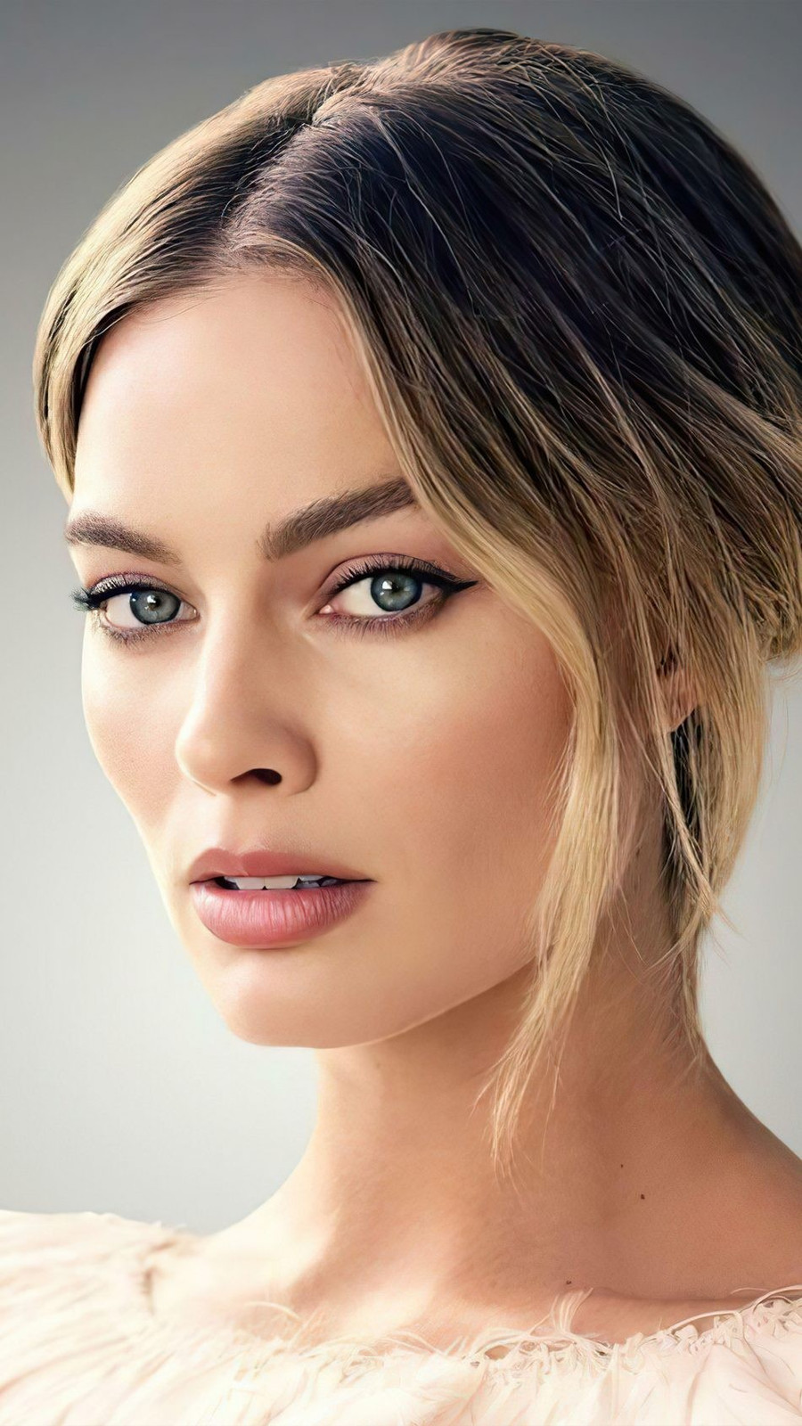 Margot Robbie - Từ ‘gái quê’ trở thành &apos;biểu tượng gợi cảm&apos; của Hollywood