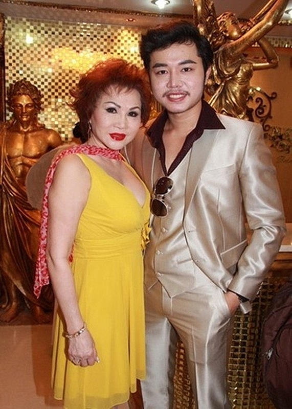 Sao nam Việt từng yêu nữ tỷ phú hơn 32 tuổi giờ ra sao? Sao nam Việt từng yêu nữ tỷ phú hơn 32 tuổi giờ ra sao?