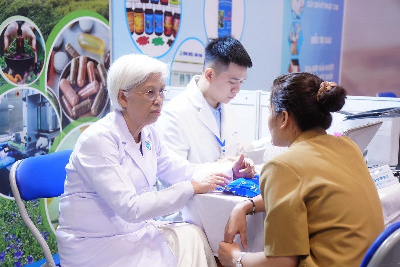 VIETRAMED EXPO 2024: Cơ hội xúc tiến thương mại cho thuốc cổ truyền và các sản phẩm từ dược liệu