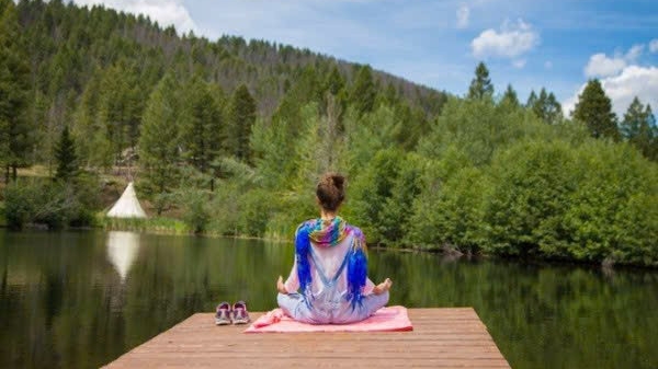 Nghệ thuật sống an nhiên khi ở một mình