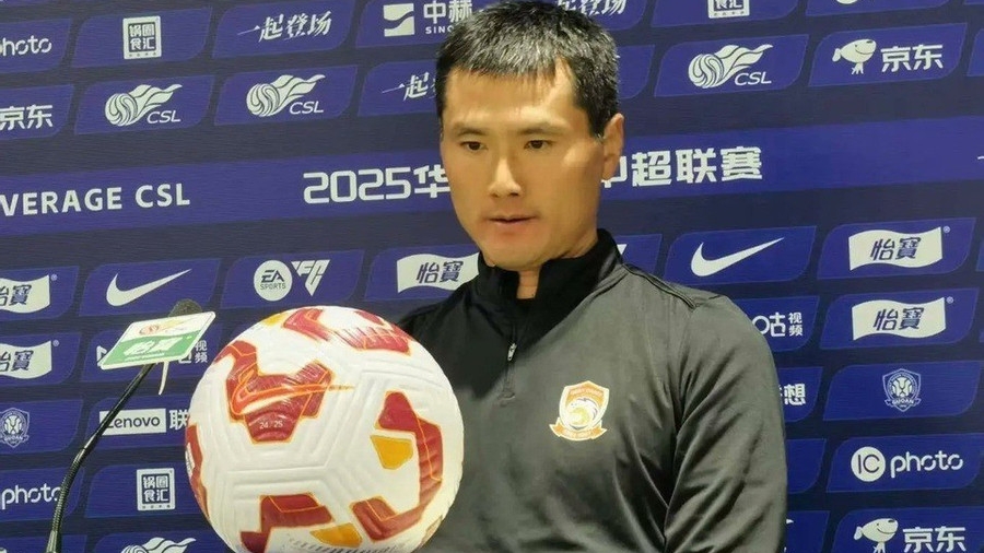 Tân huấn luyện viên trưởng đội tuyển Trung Quốc là ai?