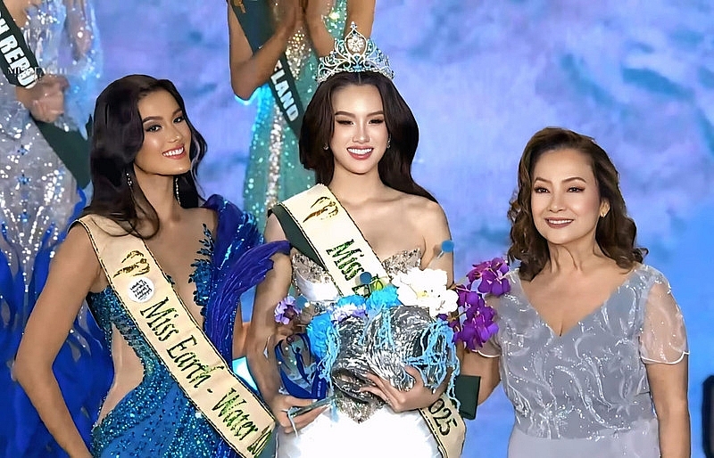 Nhan sắc đời thường gây chú ý của người đẹp 2k2 vừa giành Á hậu 2 Miss Earth Nhan sắc đời thường gây chú ý của người đẹp 2k2 vừa giành Á hậu 2 Miss Earth