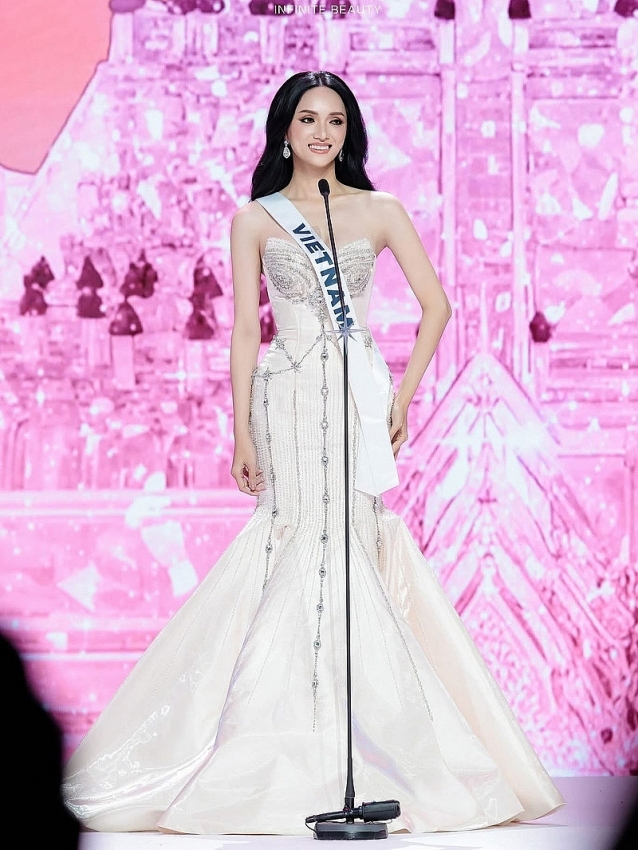 Hương Giang trở thành người chuyển giới châu Á đầu tiên tham gia Miss Universe