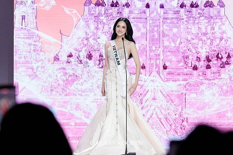 Hương Giang trở thành người chuyển giới châu Á đầu tiên tham gia Miss Universe