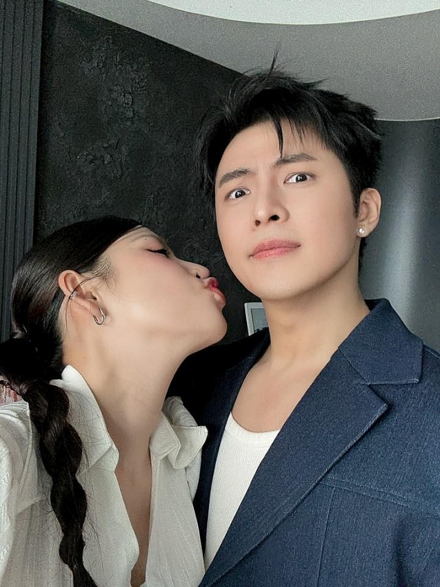 Hai năm hôn nhân, Puka và Gin Tuấn Kiệt ngọt ngào như ngày đầu