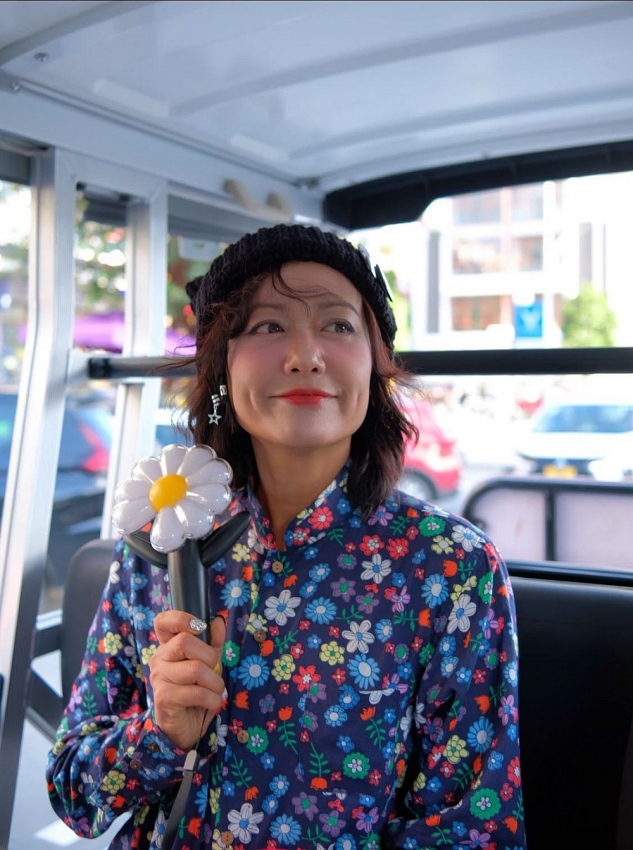 Không chỉ Đàm Thu Trang, nhiều sao Việt xem G-Dragon trình diễn