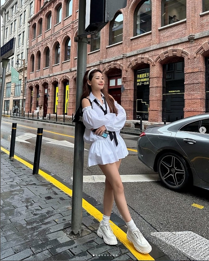 Chi Pu gây ấn tượng với phong cách thời trang khi gió mùa về