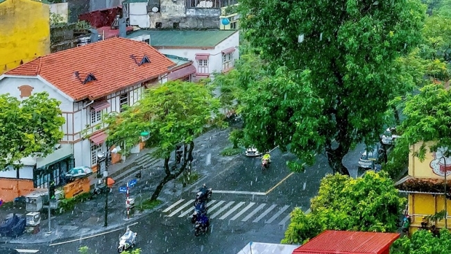 Dự báo thời tiết đêm nay và ngày mai 10/11: Hà Nội và các khu vực trên cả nước