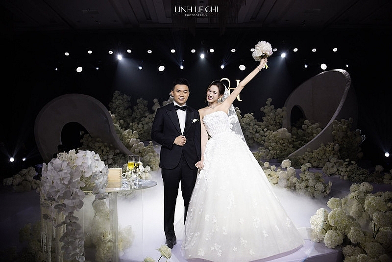 Ngắm loạt váy cưới kiêu sa của Đỗ Thị Hà khiến dân tình xuýt xoa, trầm trồ