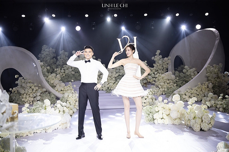 Ngắm loạt váy cưới kiêu sa của Đỗ Thị Hà khiến dân tình xuýt xoa, trầm trồ