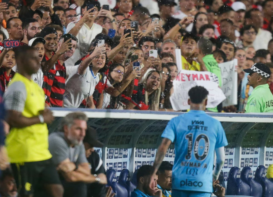 Neymar lại "gây ồn ào, thị phi"