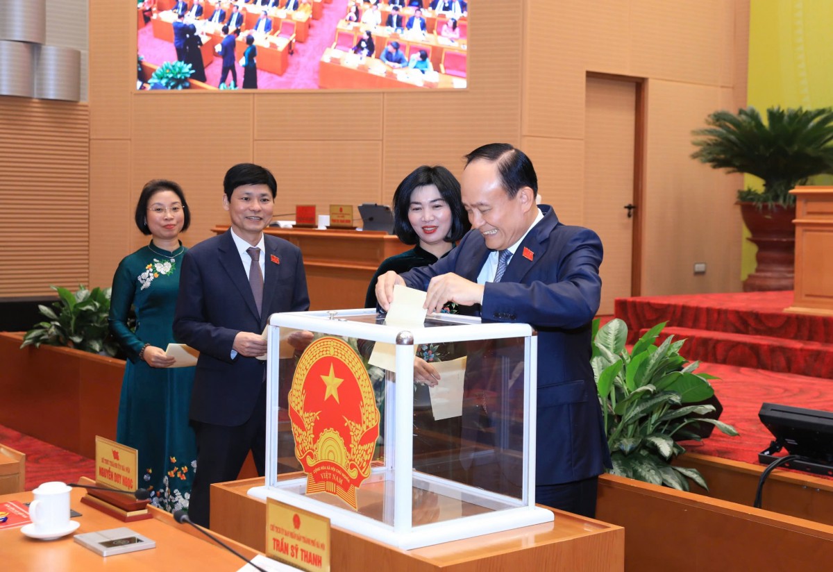 Bà Phùng Thị Hồng Hà được bầu làm Chủ tịch HĐND thành phố Hà Nội