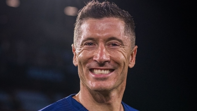 Fenerbahce đàm phán với đại diện của Lewandowski