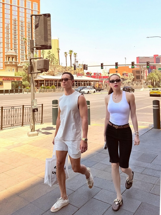 Hồ Ngọc Hà và Kim Lý mỗi lần xuất hiện đều mặc đẹp như tạp chí Hồ Ngọc Hà và Kim Lý mỗi lần xuất hiện đều mặc đẹp như tạp chí