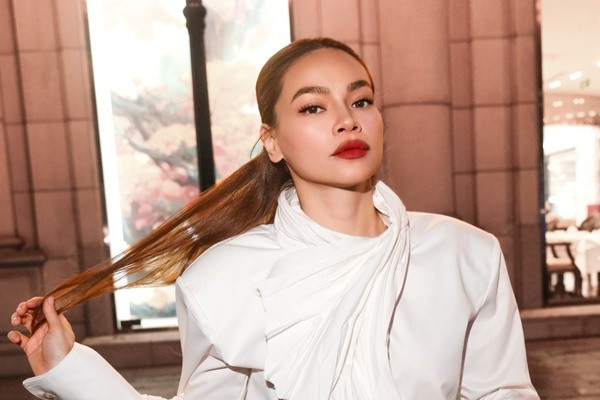 Hồ Ngọc Hà lên tiếng về việc bị lợi dụng hình ảnh quảng cáo Hồ Ngọc Hà lên tiếng về việc bị lợi dụng hình ảnh quảng cáo