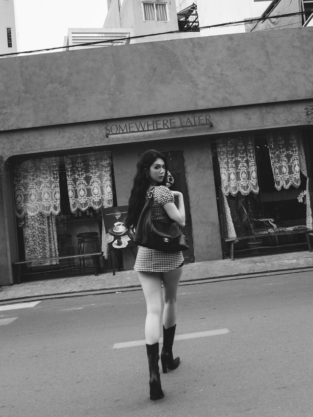 Ngọc Trinh lộ diện qua ảnh thường của trợ lý, tăng 2kg gần đây Ngọc Trinh lộ diện qua ảnh thường của trợ lý, tăng 2kg gần đây