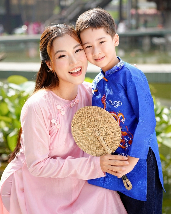 MC Hoàng Oanh thăng hạng nhan sắc sau 3 năm ly hôn