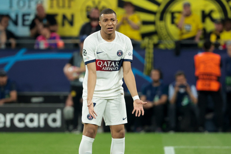 Mbappe và PSG ‘lôi nhau ra toà’, leo thang căng thẳng
