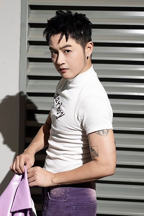 Thanh Duy từ giáo viên đến nghệ sĩ tài năng Thanh Duy từ giáo viên đến nghệ sĩ tài năng