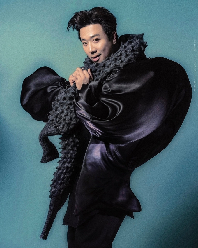 Trấn Thành đáp trả khi bị antifan bình luận kém duyên về hôn nhân