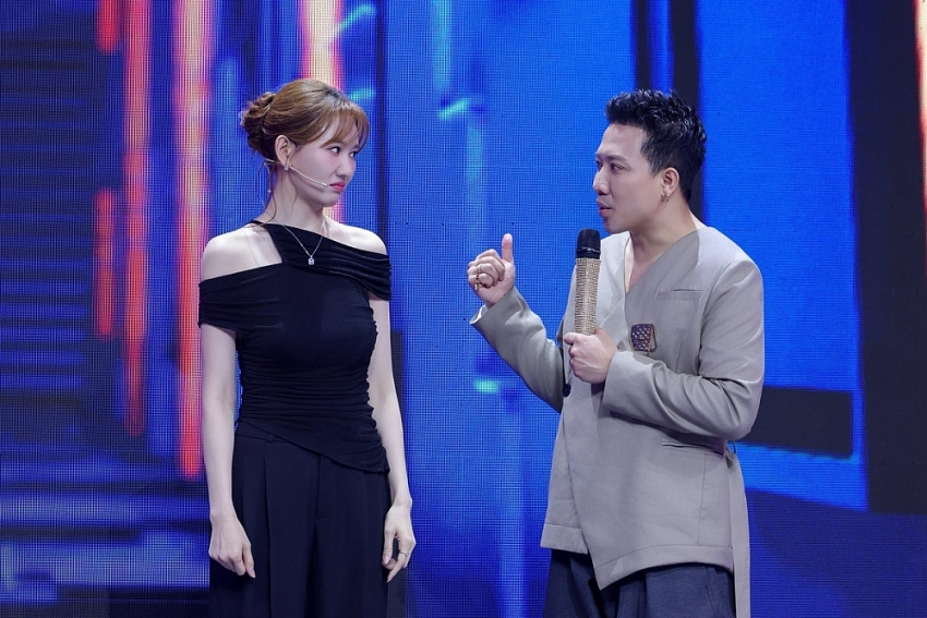 Trấn Thành đáp trả khi bị antifan bình luận kém duyên về hôn nhân