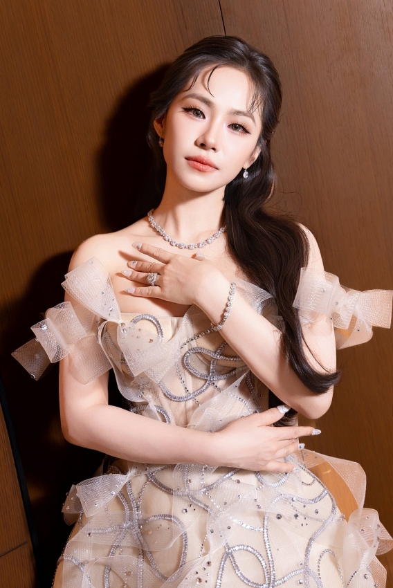 Ngỡ ngàng ngoại hình Lương Bích Hữu sau giảm gần 30 cân ngoạn mục