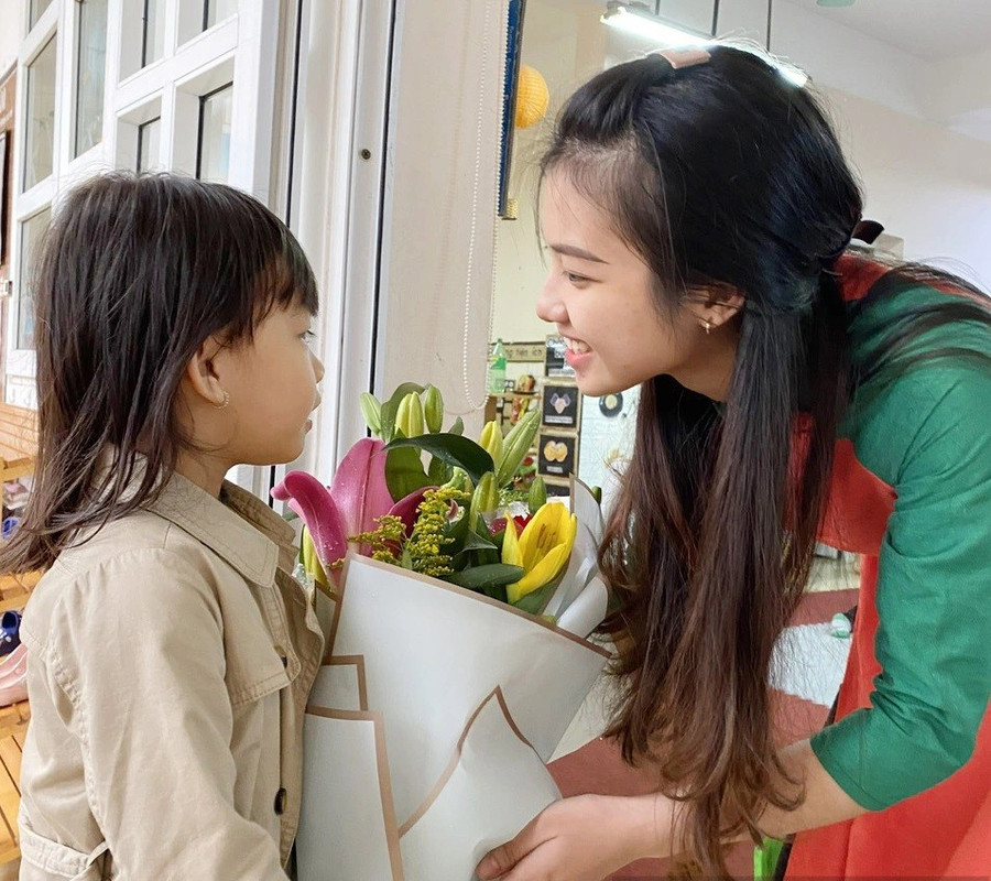 Tri ân ngày 20/11: Hãy từ cảm xúc chân thành