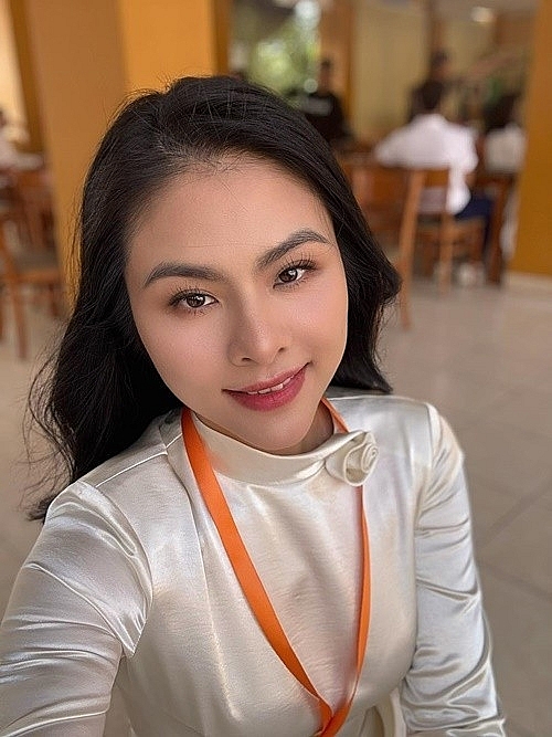 Đàm Vĩnh Hưng - Thu Hoài tri ân thầy cô nhân ngày Nhà giáo Việt Nam