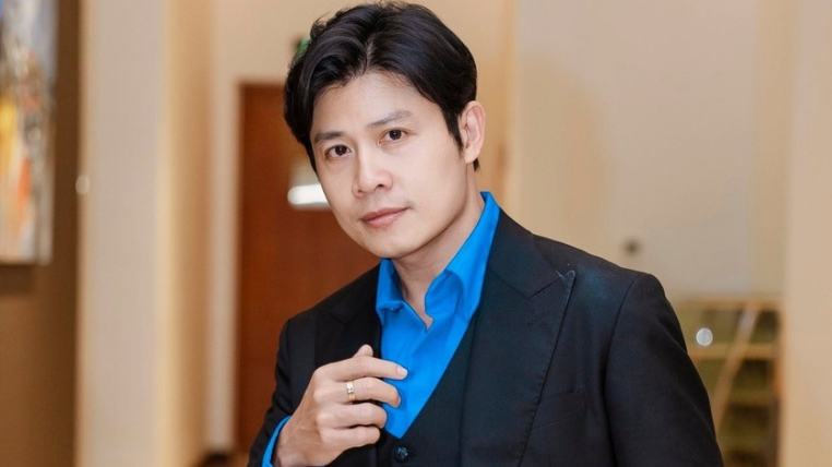 Nam nhạc sĩ nổi tiếng Nguyễn Văn Chung trở thành tân sinh viên ở tuổi U50