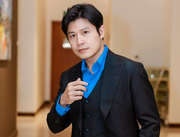 Nam nhạc sĩ nổi tiếng Nguyễn Văn Chung trở thành tân sinh viên ở tuổi U50