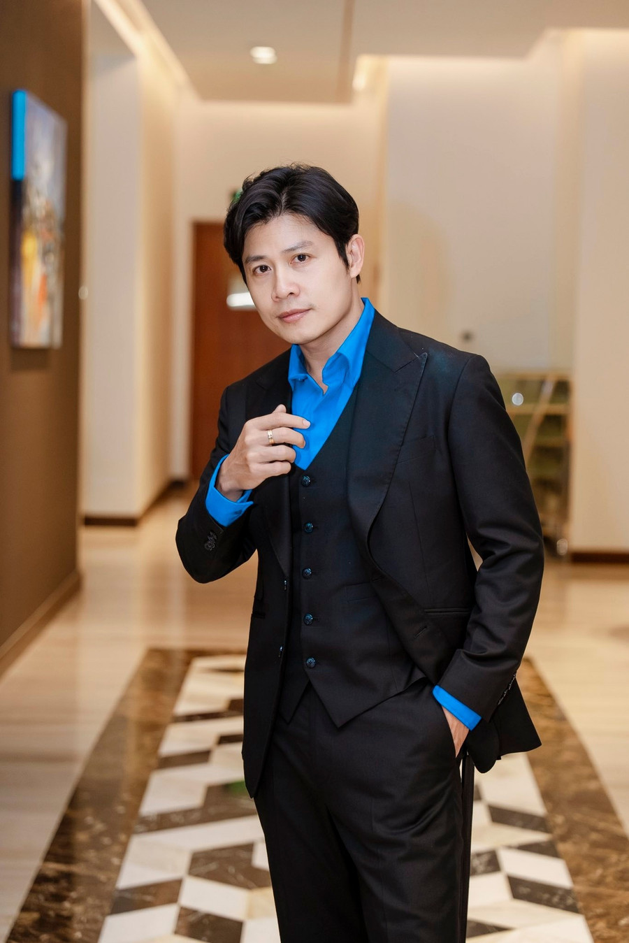 Nam nhạc sĩ nổi tiếng Nguyễn Văn Chung trở thành tân sinh viên ở tuổi U50