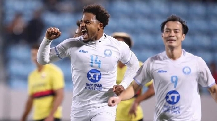 Hạ đẹp Long An, Nam Định vào tứ kết Cúp quốc gia