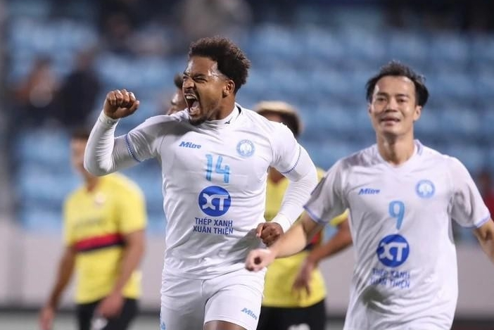 Hạ đẹp Long An, Nam Định vào tứ kết Cúp quốc gia