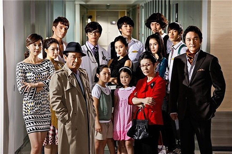 Sao Hàn tiếc thương ‘ông nội quốc dân' Lee Soon Jae qua đời