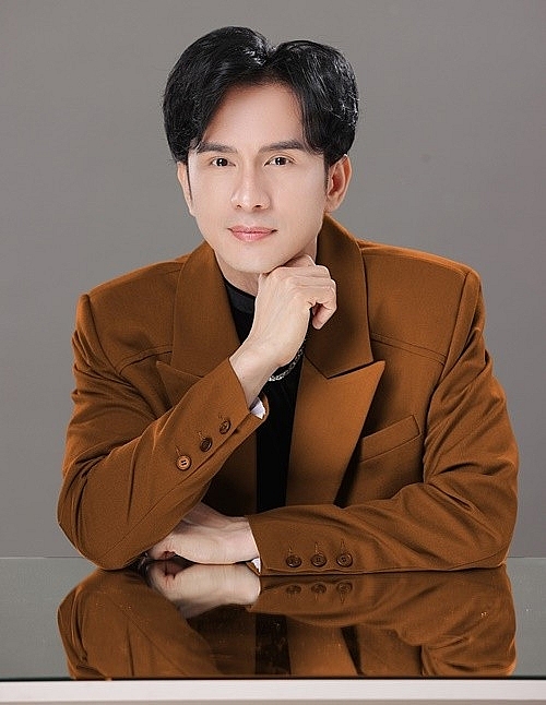 Điểm sao Việt hứng bão dư luận vì lùm xùm từ thiện