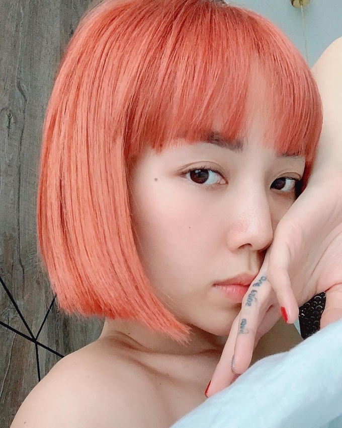 Tóc Tiên chia sẻ về việc xoá hình xăm cũ sau 10 năm với Tóc Tiên chia sẻ về việc xoá hình xăm cũ sau 10 năm với