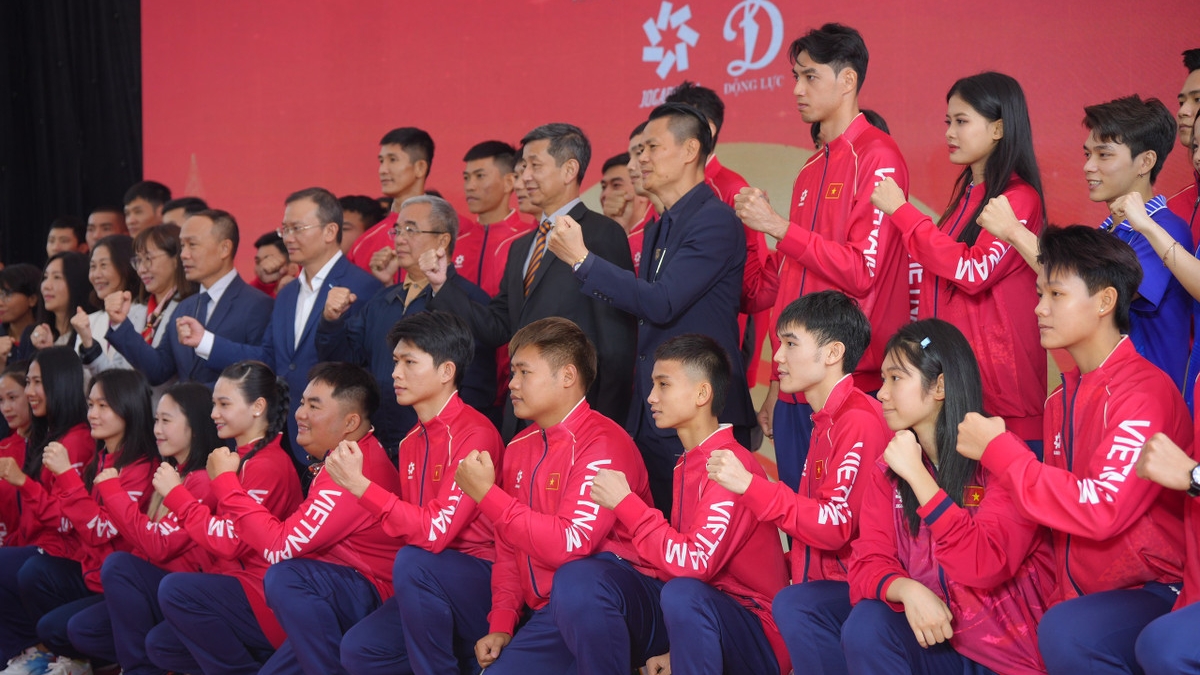 Đoàn Thể thao Việt Nam tham dự SEA Games 33 với trang phục ấn tượng