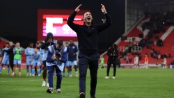 Lampard hồi sinh sự nghiệp cầm quân