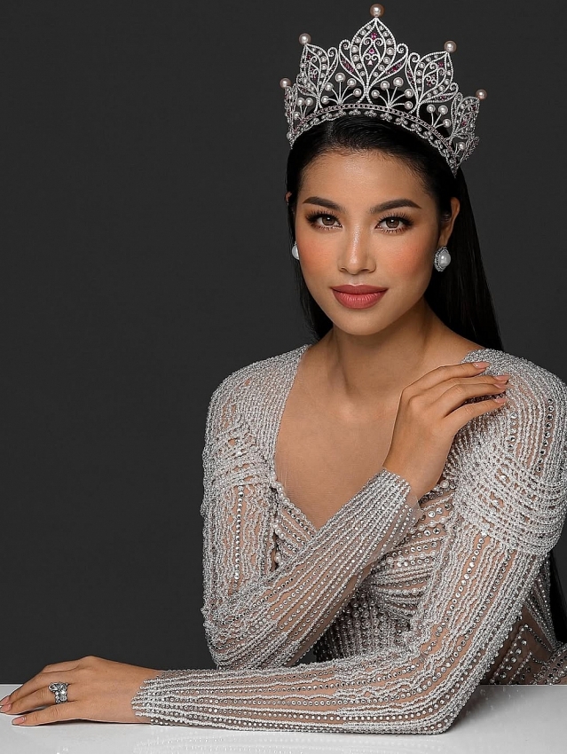 Phạm Hương khoe cuộc sống bình yên ở trời Tây Phạm Hương khoe cuộc sống bình yên ở trời Tây