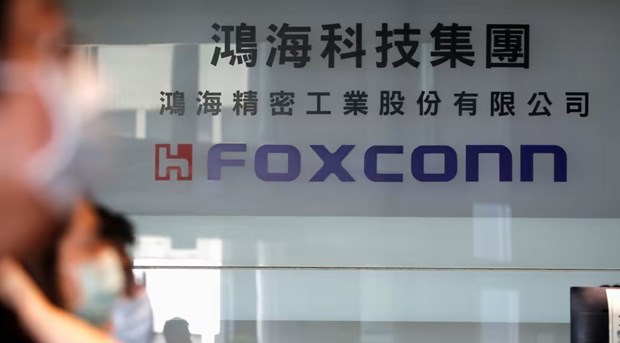 Công ty con của Foxconn bán toàn bộ cổ phần trong Tsinghua Unigroup