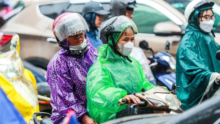 Dự báo thời tiết ngày 2/12: Bắc Bộ mưa rét, Trung Bộ đề phòng có lũ