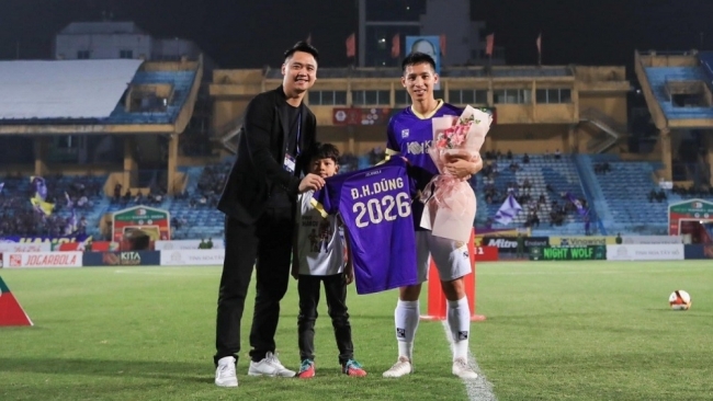 Tiền vệ Đỗ Hùng Dũng gia hạn hợp đồng với CLB Hà Nội đến năm 2026